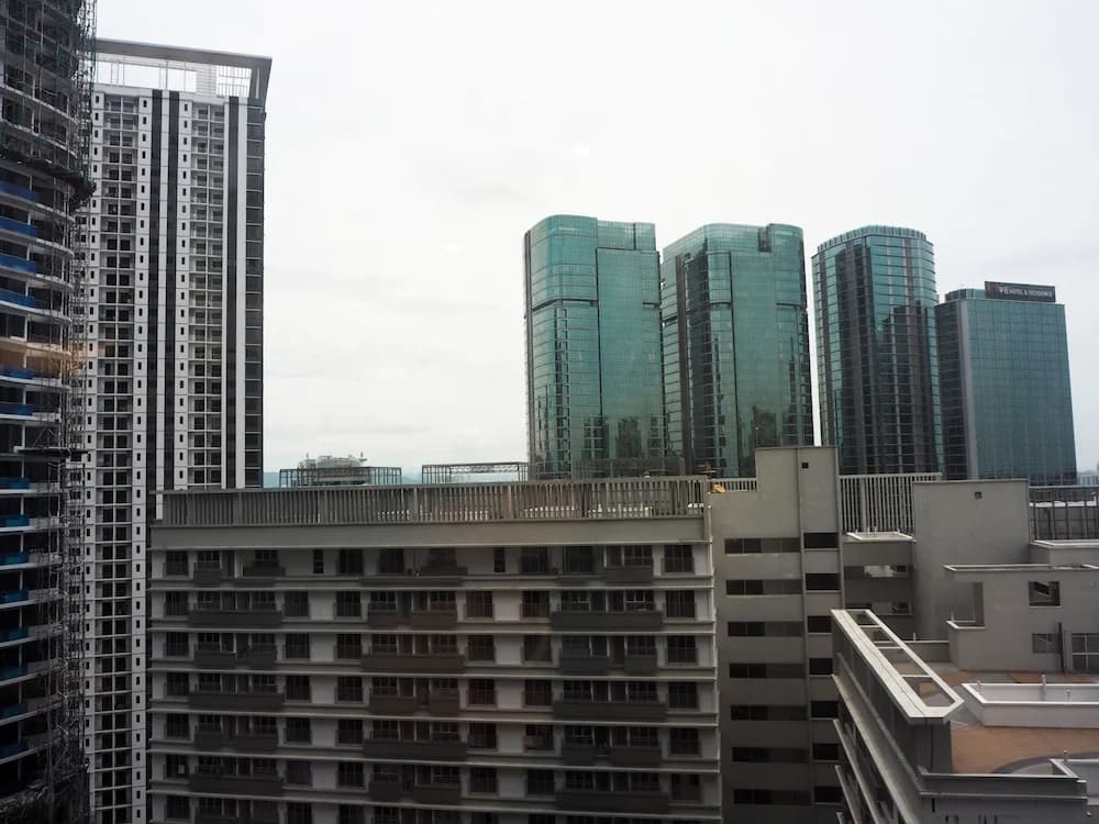 Mid Valley KL Gateway Family Suite Near LRT - photo 17