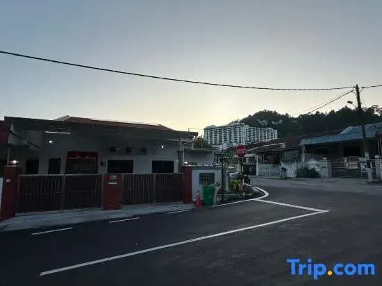 Spacious 2 Storey Homestay Tanjung Bungah 25pax by 3C / Evergreen Corner Tanjung Bungah - photo 3