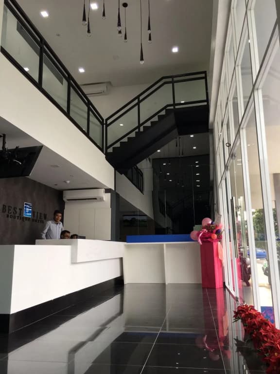 Hotel Zamburger Shah Alam - photo 2