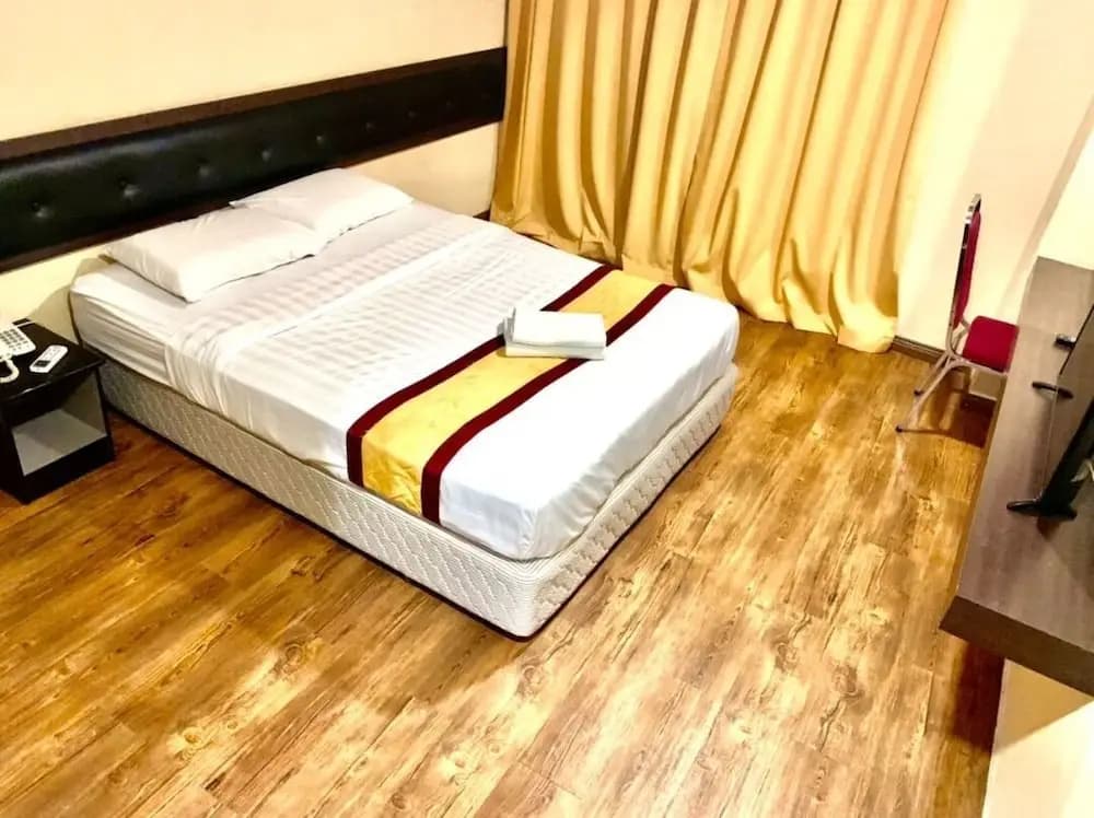 Green Town Hotel Classic - photo 7