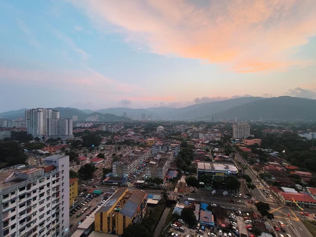 New Georgetown Instagramable 2BR Homestay with 10pax - photo 11