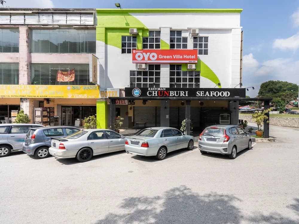 OYO 89844 Green Villa Hotel - main photo