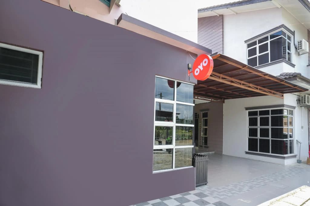 OYO 90274 Wadi Isfa Inn - photo 1