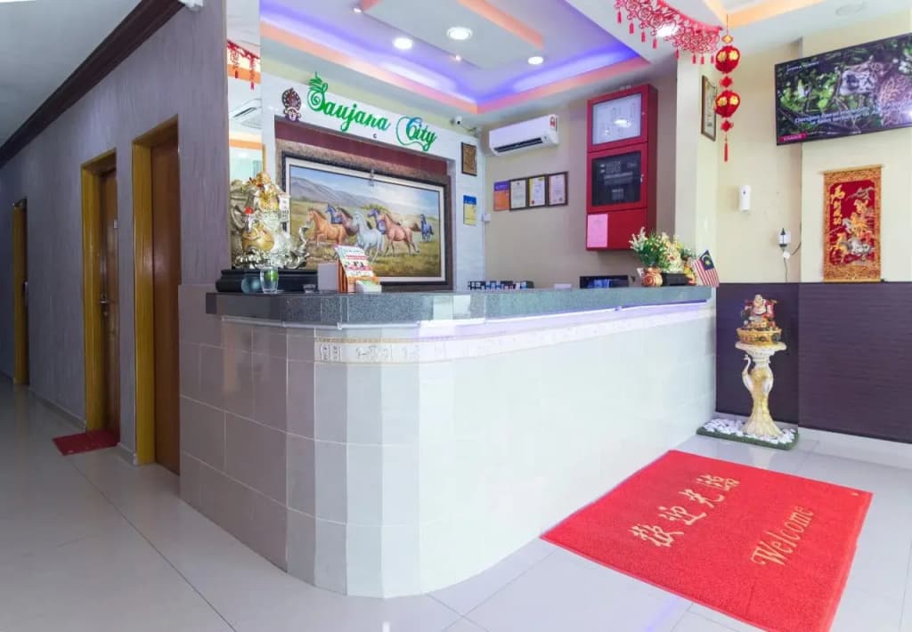 Saujana City Hotel by OYO Rooms - photo 21