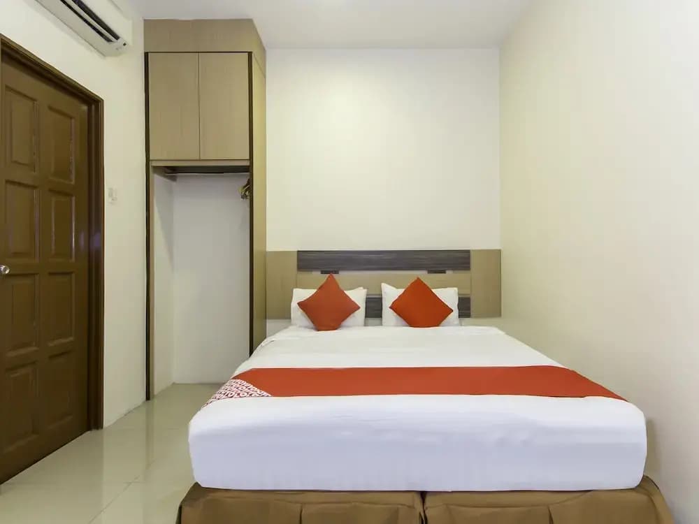OYO 776 Fame hotel - photo 5