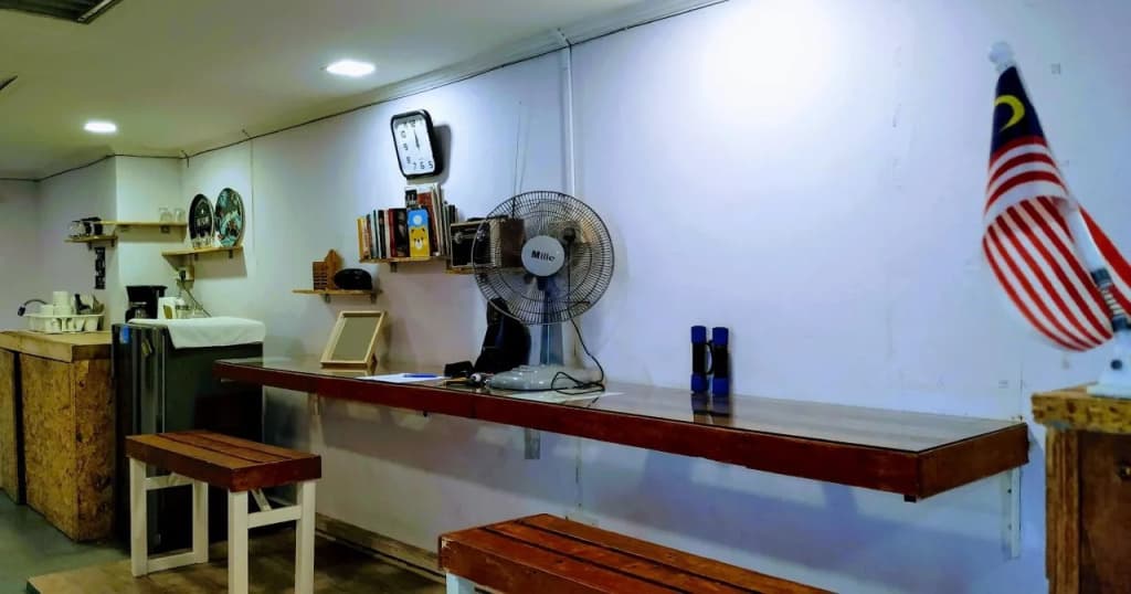 Get Inn Backpackers - photo 15
