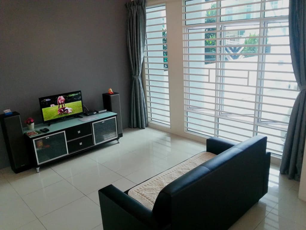 De Bien 2-Storey Residence - photo 4