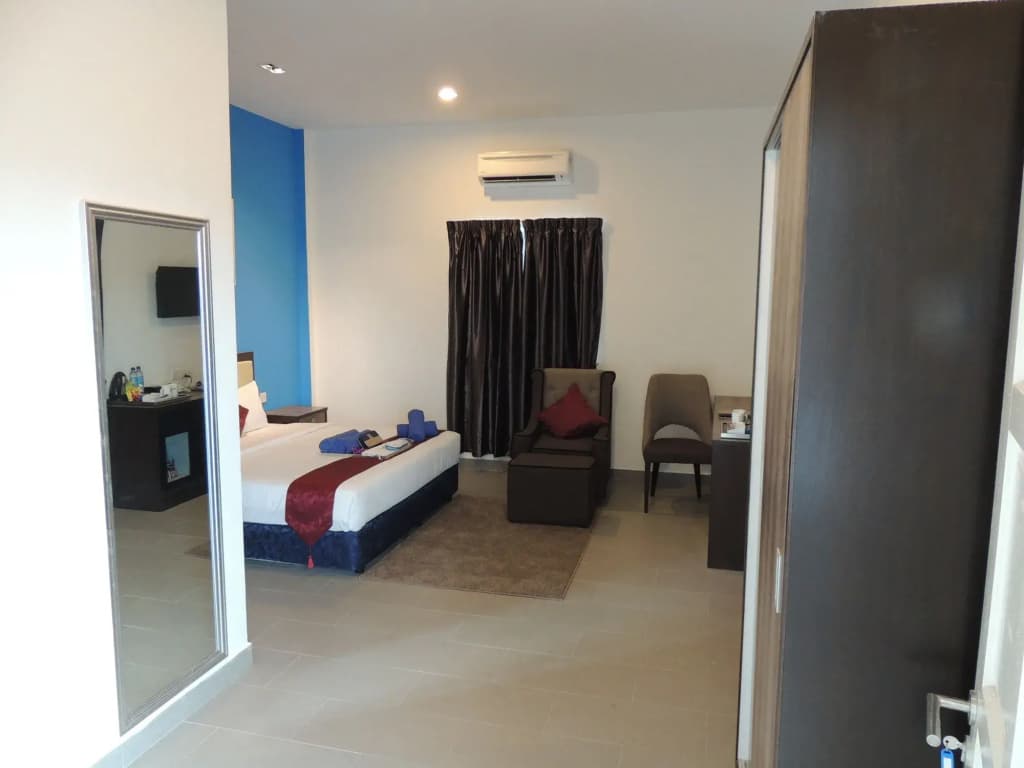 Royal Agate Beach Resort - photo 4