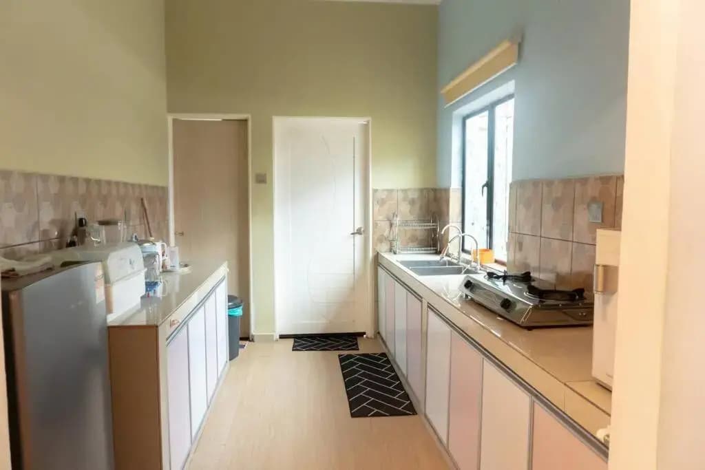 2 Storey Semi-D Homestay Nilai and KLIA, F1 Sepang with Pool - photo 14