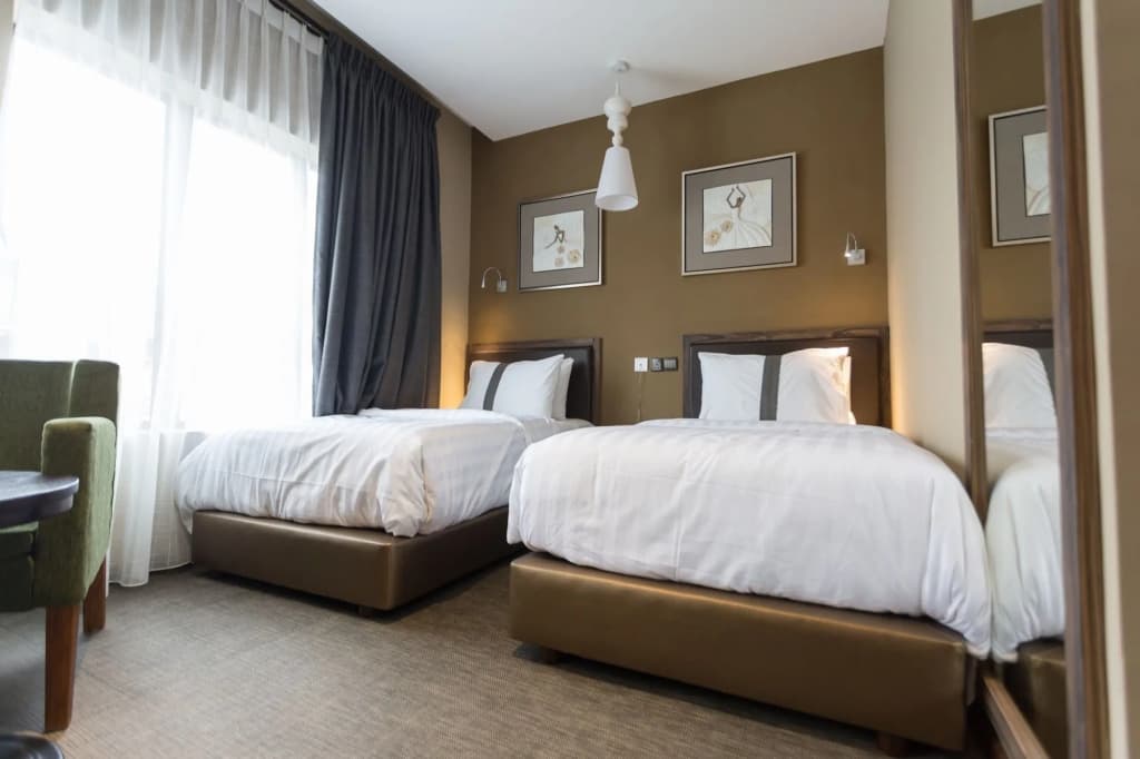 Z Hotel - photo 4
