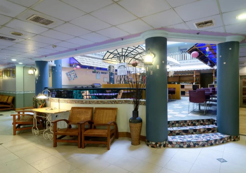 Megah D'Aru Hotel - photo 20
