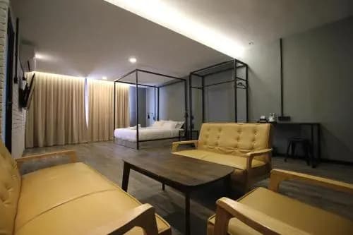 68 Boutique Hotel - photo 3