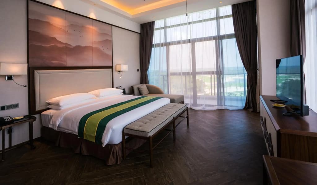 Forest City Golf Hotel - photo 2