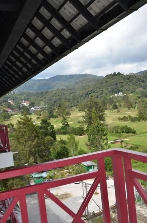 Iris House Resort & Apartment Cameron Highlands - photo 14
