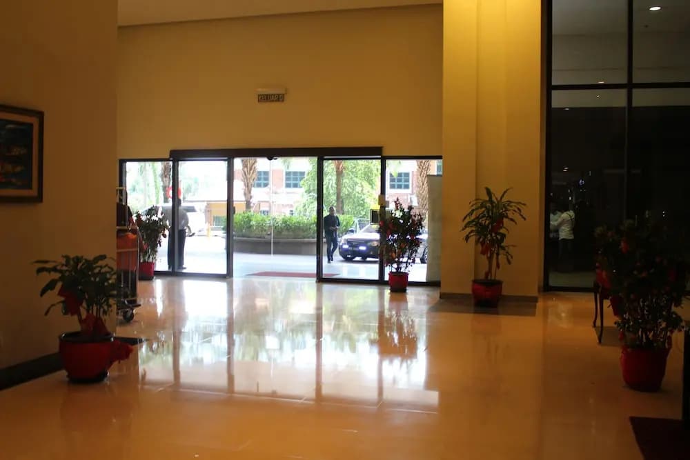 Alpha Service Suites at Times Square - photo 23
