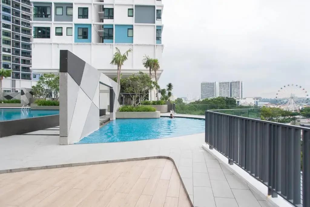 iCity 1Bedroom Apt Near Mall FREE PARKING & WIFI - photo 9