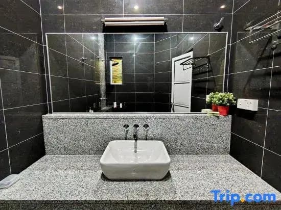 Ipoh FamilyHub by One Life Four Season Guesthouse - photo 1