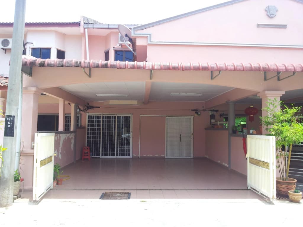 Happy Guest House (Kuala Krai) - photo 1
