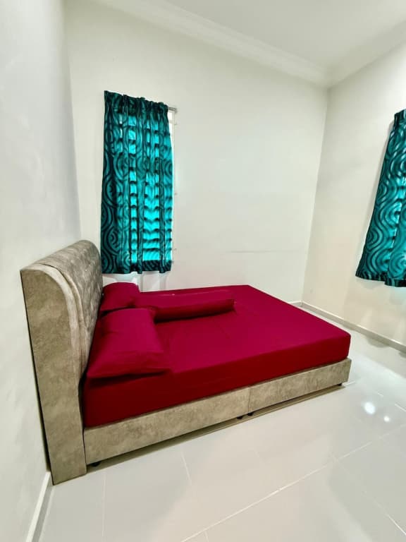 Homestay Selesa KKT Guesthouse - photo 3