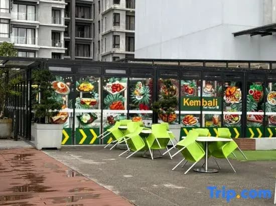 Highland Breeze Hotel - photo 5
