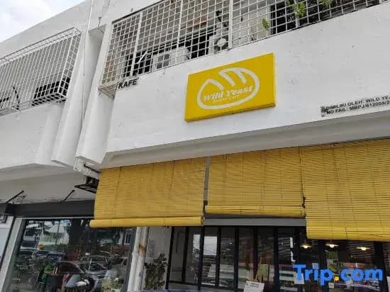 Damansara Jaya Petaling Jaya 2 Storey Landed House for 15 Pax - photo 4