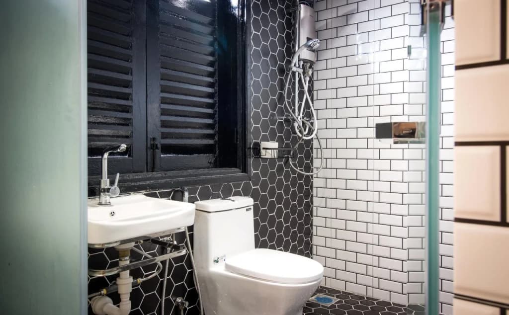 The Brownstone Hostel & Space - photo 10