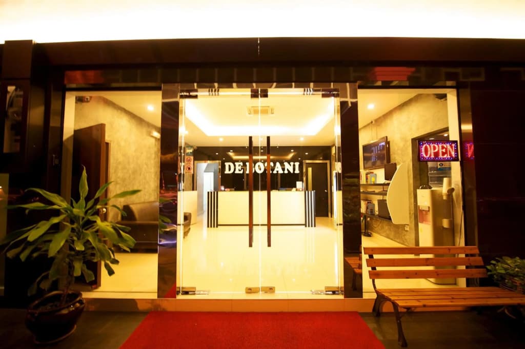 De Botani Hotel - photo 2