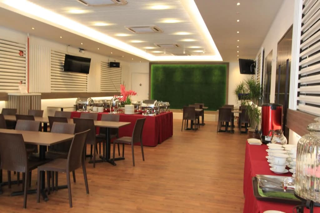 Molek Garden Hotel - photo 20