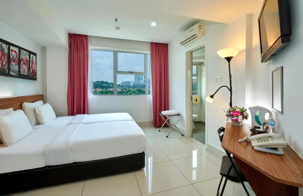 V Hotel - photo 10