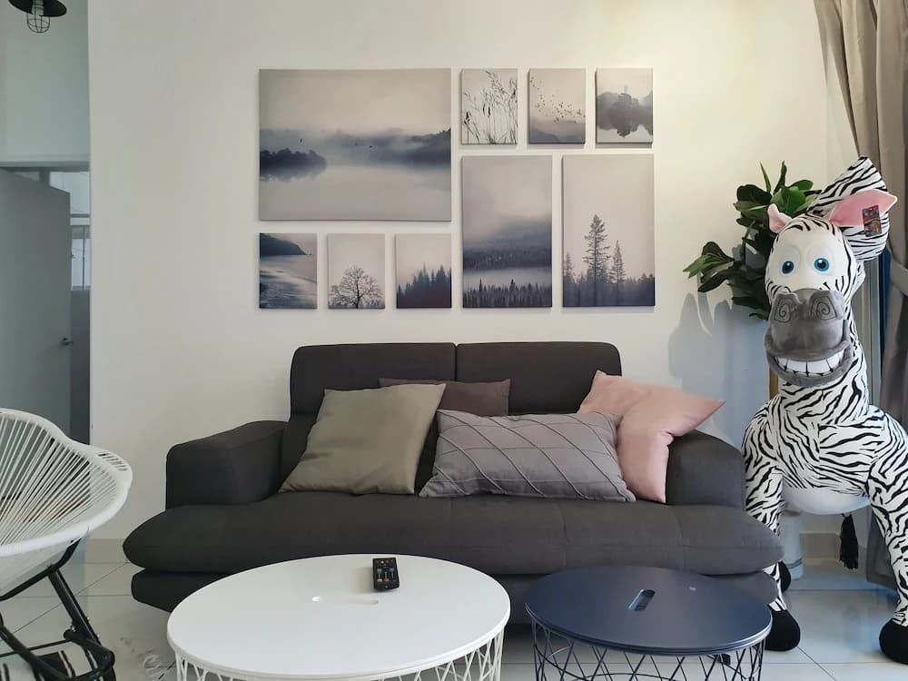 Teiw Family Homestay at Skypod Residence Puchong - photo 13
