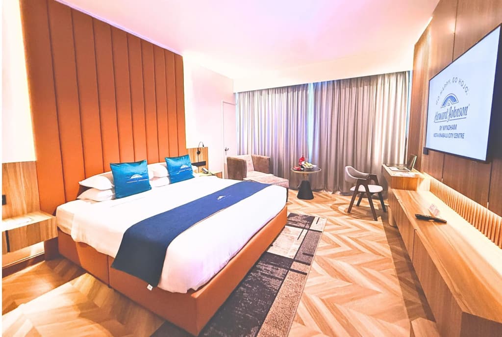 Howard Johnson by Wyndham Kota Kinabalu City Centre - photo 42