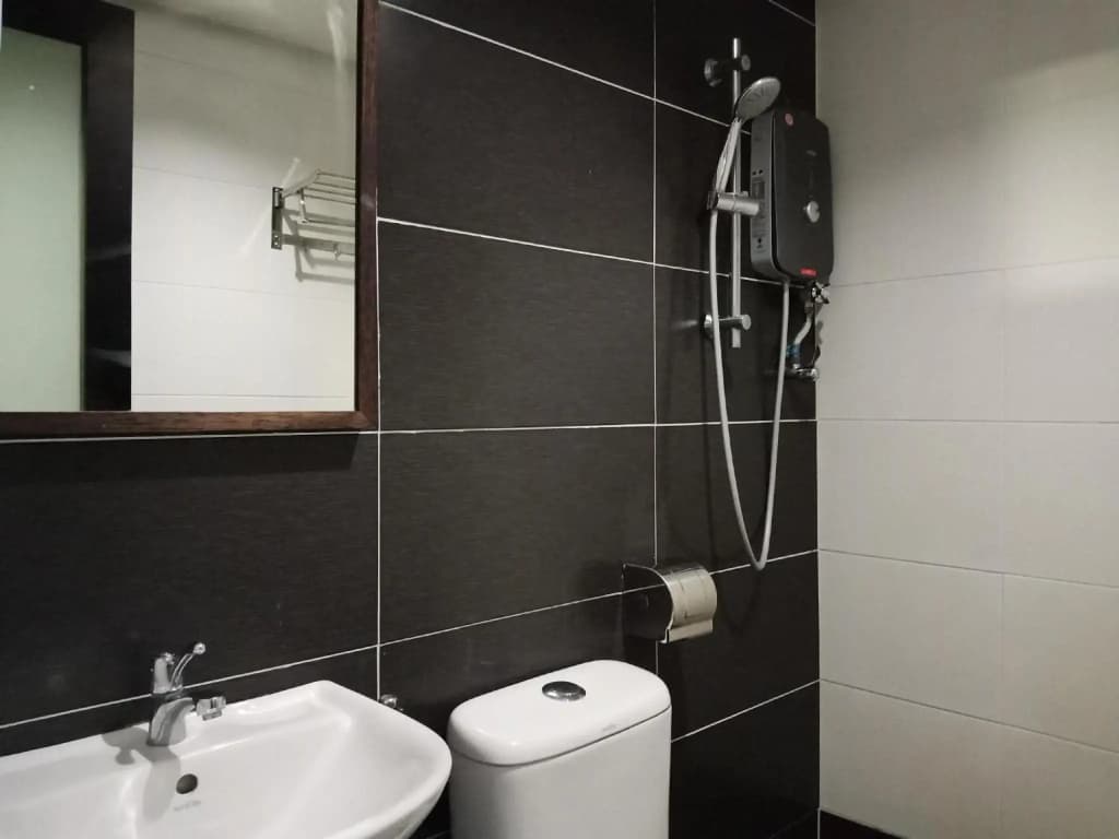 906 Riverside Hotel - photo 10