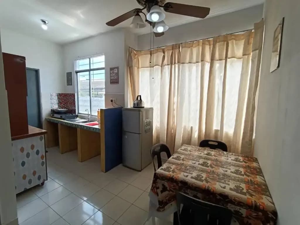 UA KK Homestay - photo 2