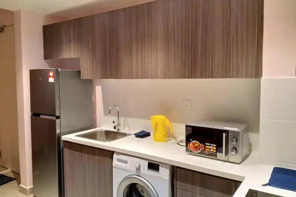 HB1512- Hyve Studio unit, Lake view, Cyberjaya, Free Wi-Fi, Free Parking, Netflix,Pool - photo 12