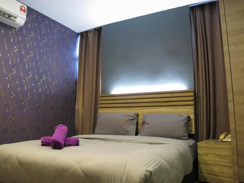 Classical Boutique Hotel - photo 3