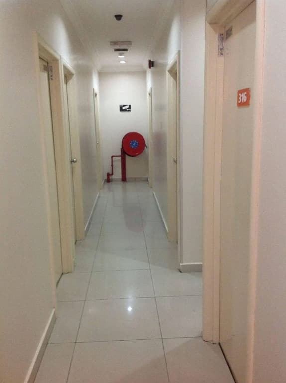 Hotel Traveller - photo 14