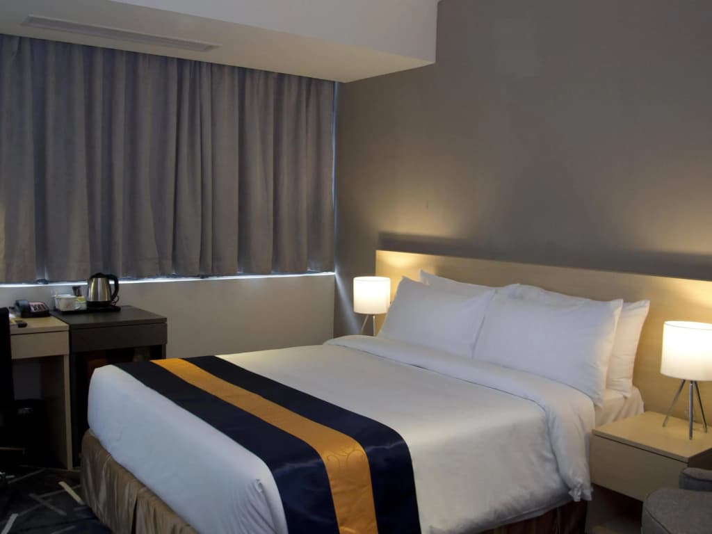 Pacific Express Hotel Central Market - photo 3