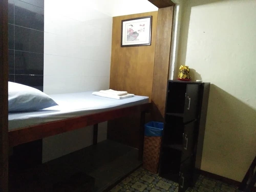Sojourn Beds & Cafe - Hostel - photo 4