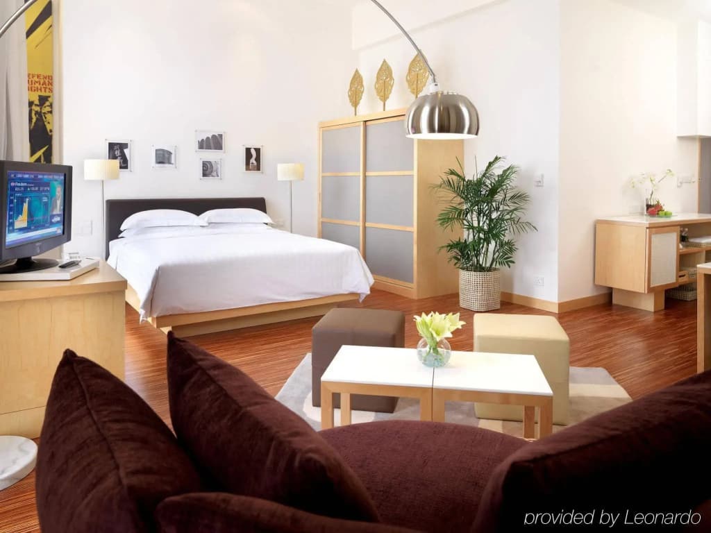Hotel Capitol Kuala Lumpur - photo 4