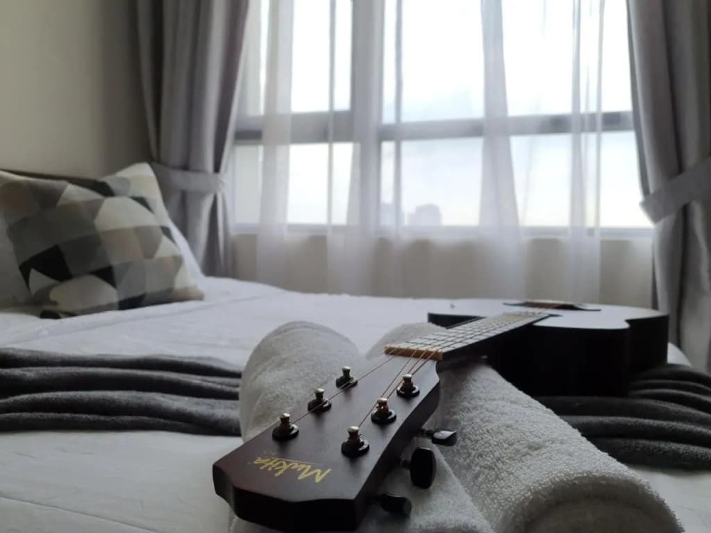 The Perfect Getaway @ Tamarind Suites, Netflix 300Mbps - photo 1
