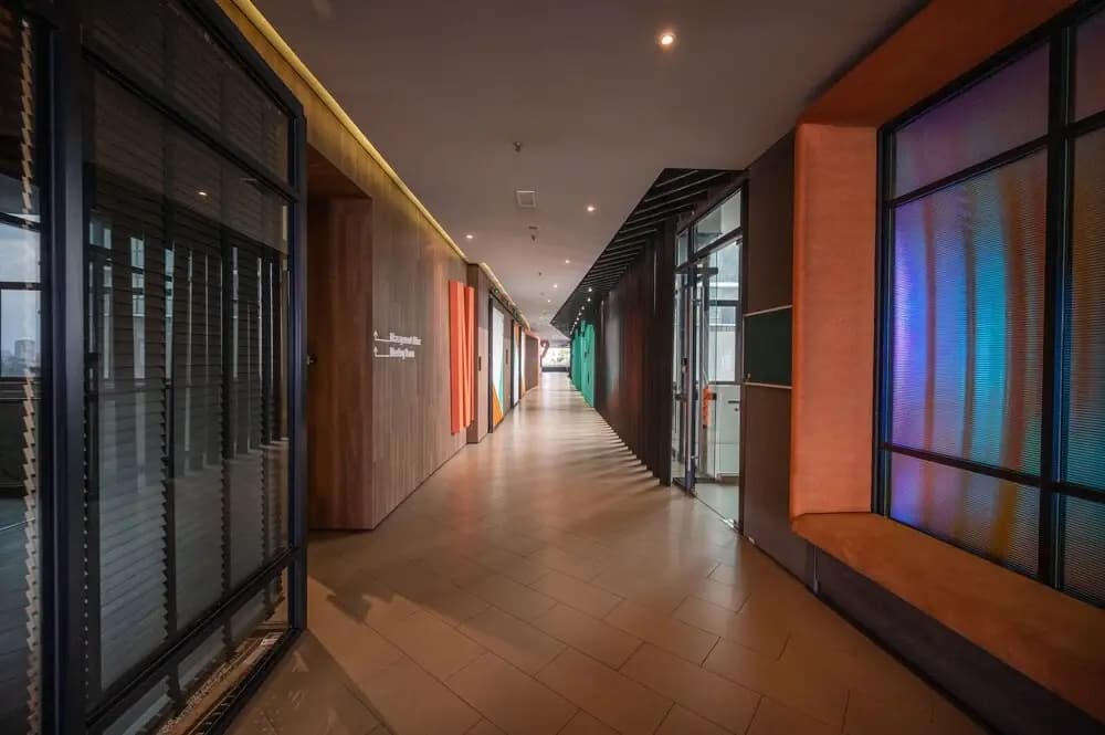 Atria SOFO Suites by Airhost - photo 7