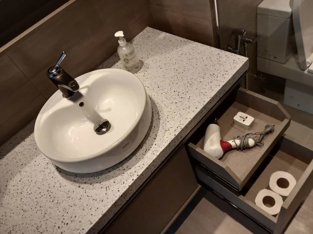 Expressionz Professional Suites by iHost Homes 2 - photo 11