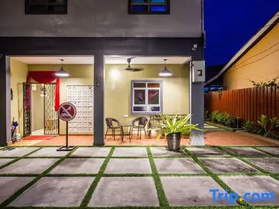 Plumeria 4BR Garden House by uBook - photo 1
