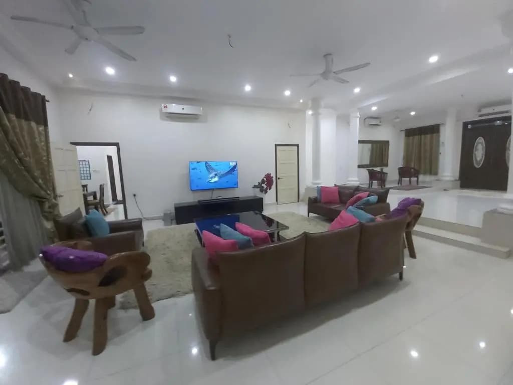 Homestay Villa Solihin Sungai Buloh - photo 13