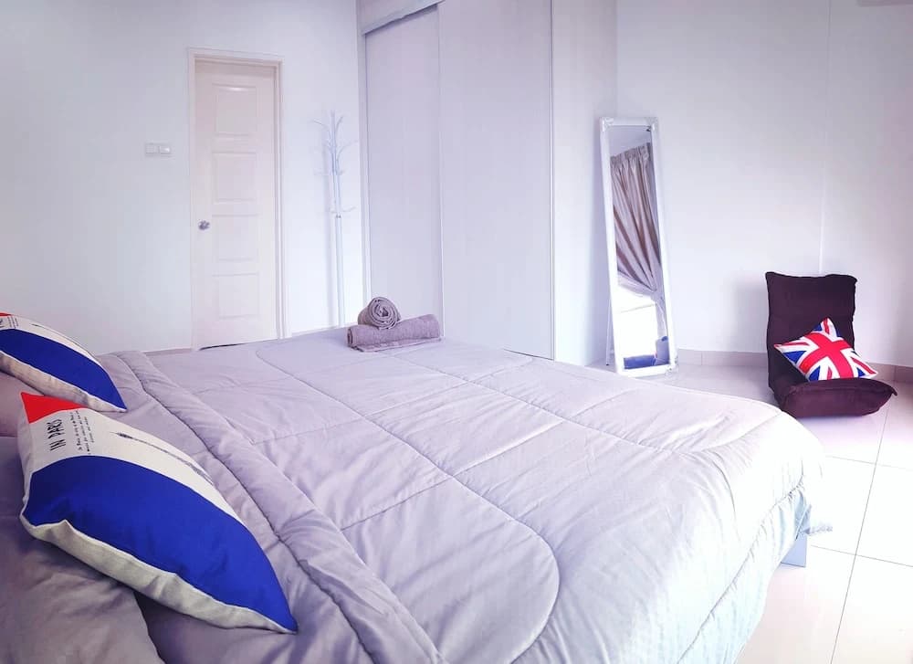 Gurney Cozy Suites Georgetown - photo 3