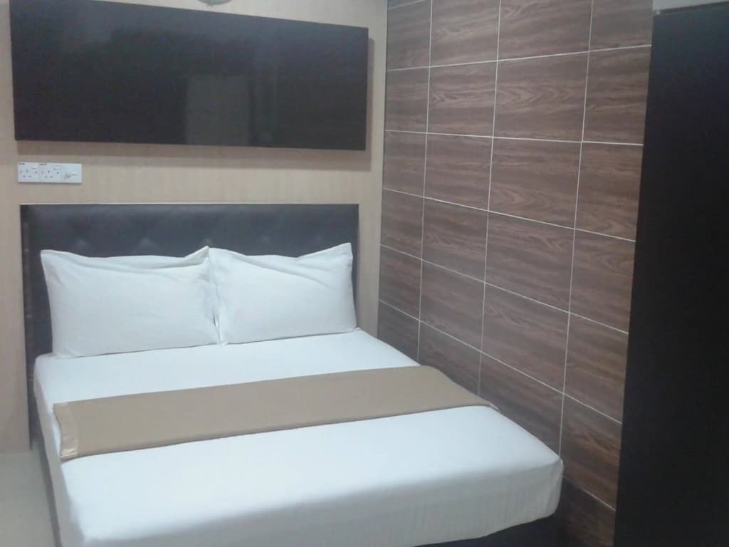 Batu Caves Business Hotel - photo 3
