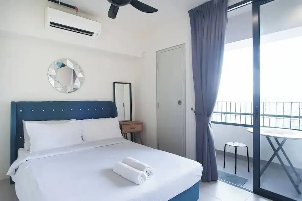 Tamarind Luxury Condo by Smarthome - photo 2