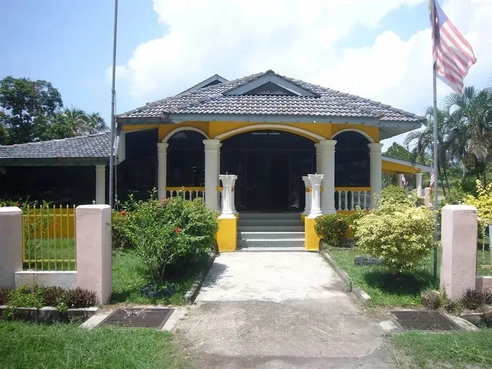 Akasia Hotel - photo 1