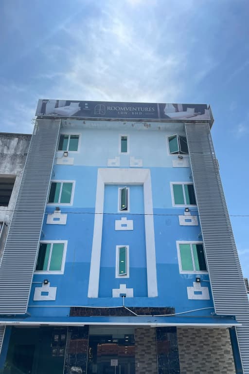 Room V Jalan Megat by Secom - photo 18