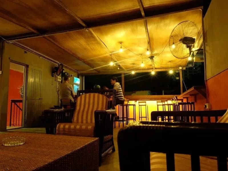 Gibbon Guesthouse - photo 13